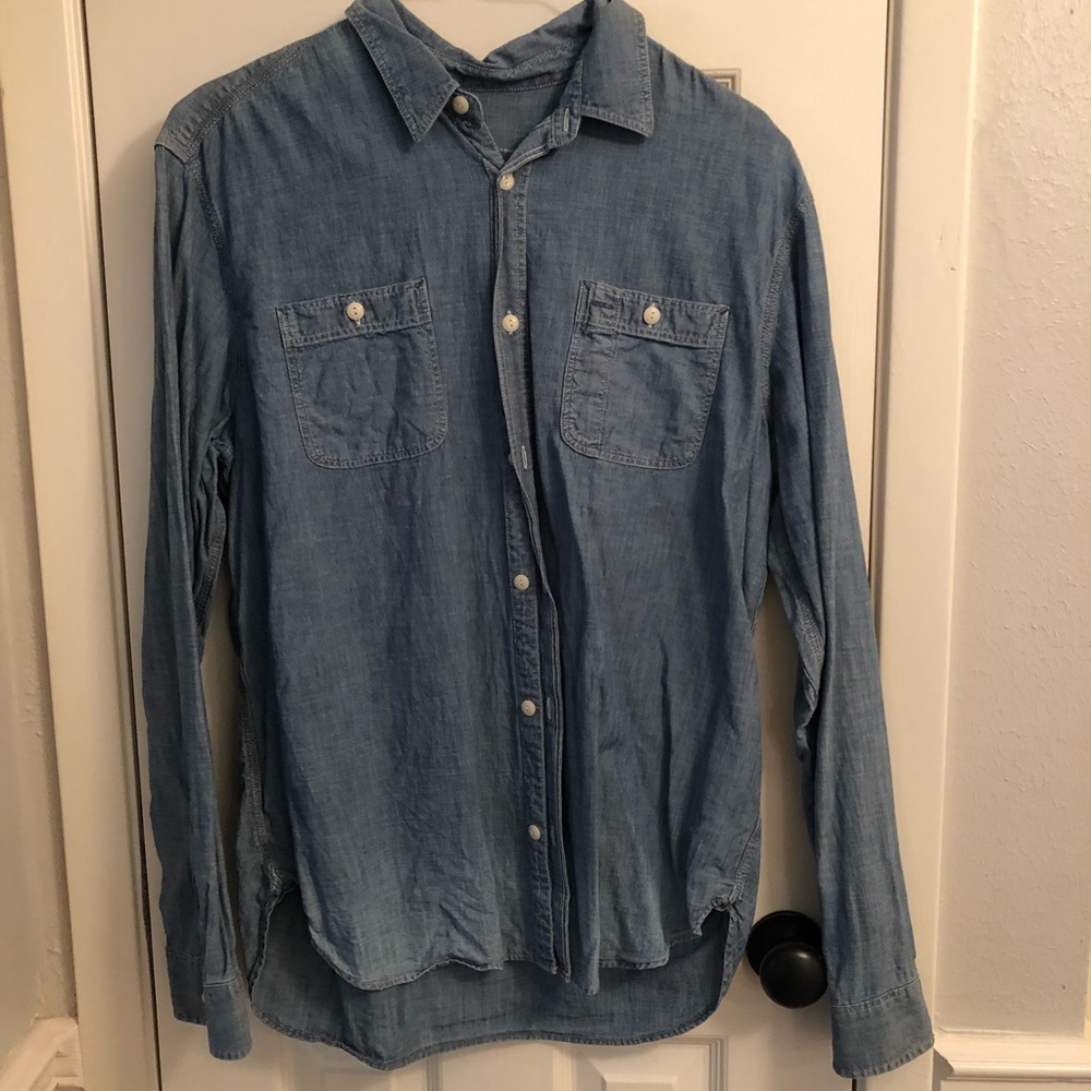 Men’s Gap chambray button down, large